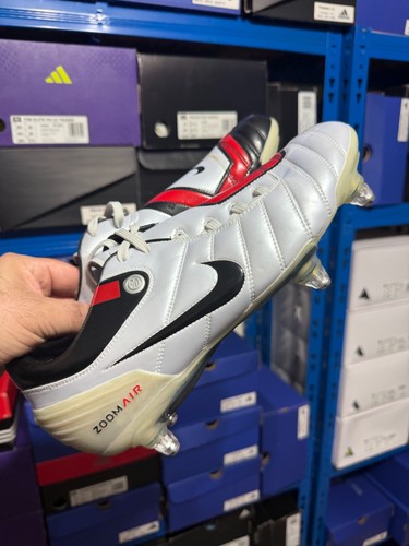 Nike total supremacy - sg,