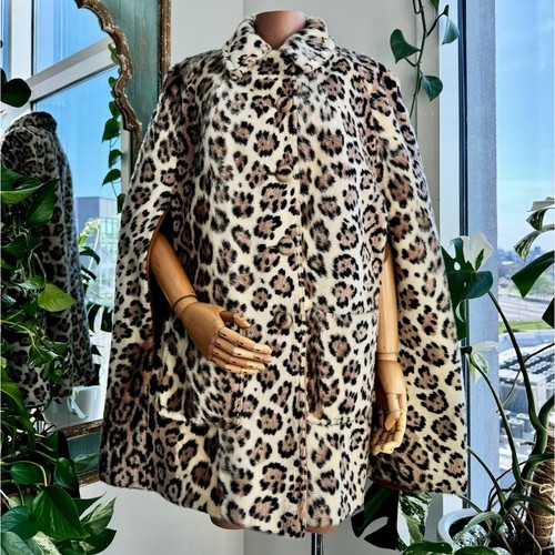 Cappotto mantello pelliccia