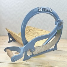 Antica affettatrice per pane