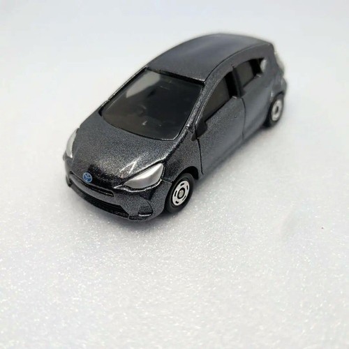 Tomica toyota aqua primo - tomica, 98