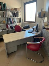 SCRIVANIA DA UFFICIO AD ANGOLO TONDO