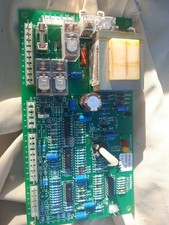 Scheda elettronica Honeywell W4115B 1218 X caldaia Unical Anno 2021 Usata 3 Volt