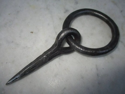 Antico anello ferro battuto - antico,