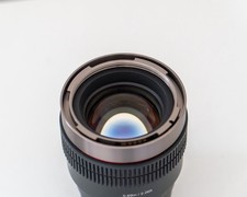 Obiettivo Samyang V-AF 75mm T1.9 - Sony FE con filtro K&F ND