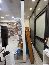 arredo per negozio erboristeria farmacia parafarmacia 