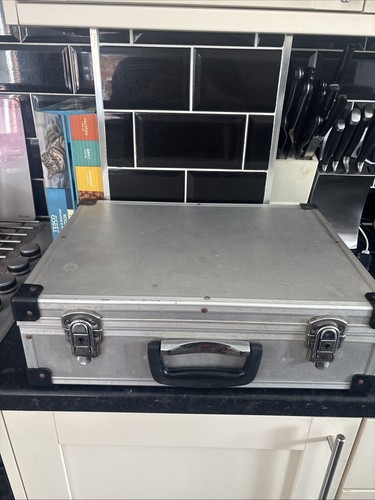 Flight case alluminio con - alluminio,