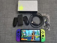 Nintendo Switch (OLED) Edizione Speciale Splatoon 3 completa di cavi e accessori