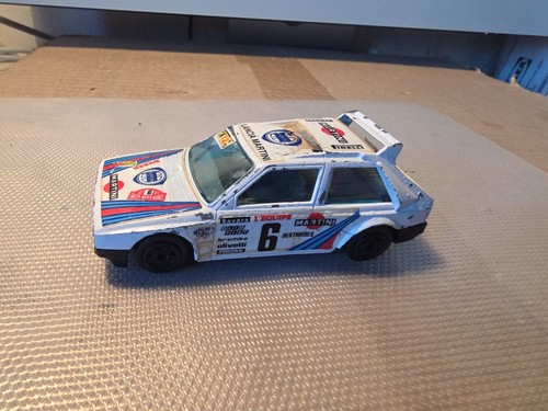 Voiture burago lancia - voiture, delta