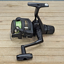 SHIMANO R2000  spinning reel