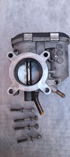 Corpo farfallato usato