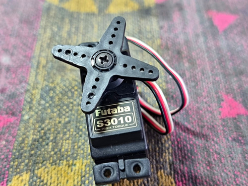Futaba s3010 servo misura - futaba,