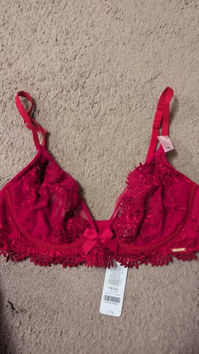 34c pillar box red - 34c, boux