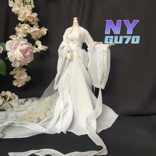 Abito vestito bianco antico