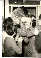 1959 ROMA Record 34 giovani dentro una cabina telefonica *Foto 13x18 cm