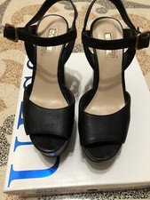 Guess Sandalo Plateau Con Cinturino Nero Di Pelle Tg. 38