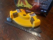 Laser Ad Angolo a 90 Gradi + Livella a Bolla Ventose Rivestimenti