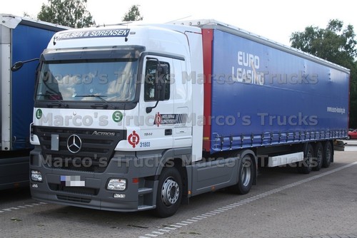 Foto camion mercedes - foto,