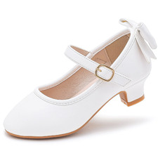 Scarpe eleganti bianche