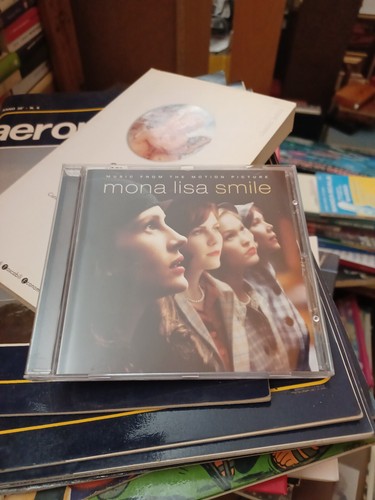 Mona lisa smile music - mona, smile: