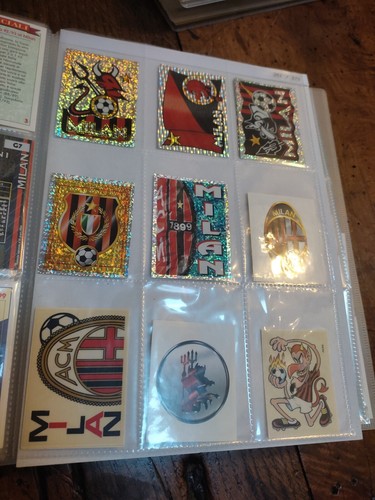 Lotto figurine stemmi milan - lotto,