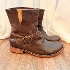 Stivali in pelle marrone