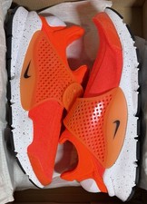Nike Sock Dart SE Total