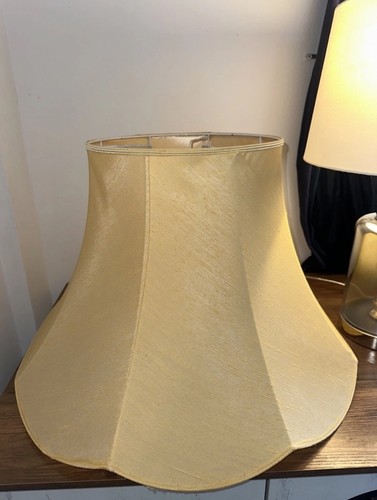 Lampada campana smerlata - lampada, a