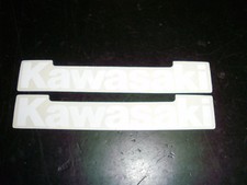 ADESIVO "KAWASAKI" BIANCO 180 X 30mm --- SET 2 PZ