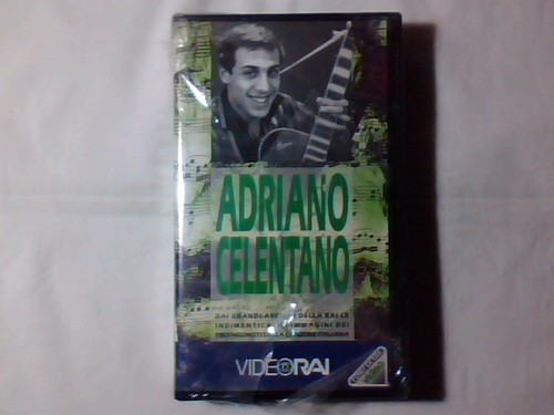 Adriano celentano omonimo - omonimo, same