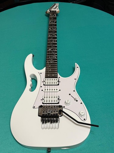 Ibanez jemjr steve - jemjr-wh, vai