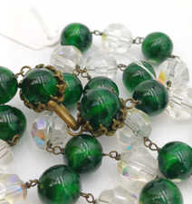 COLLANA CON PERLE DI VETRO VERDE SMERALDO E CRISTALLI