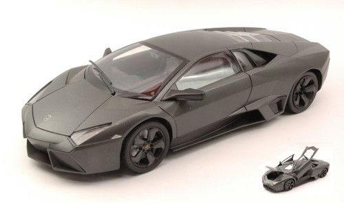 Modellino auto scala 18 - auto, 1:18