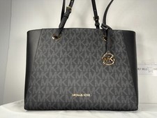 MICHAEL KORS-NWT$298.00    48