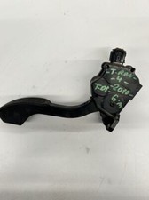 7811042011 pedale acceleratore