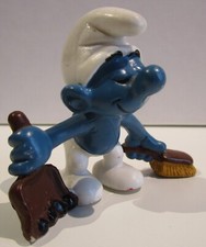 189-PUFFI-PUFFO CON PALETTA-DUSTPAN-2.0189-HONG KONG © 1984 PEYO SCHLEICH Ⓢ APPL
