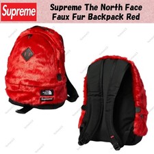 Zaino Supreme The North Face in pelliccia sintetica rosso