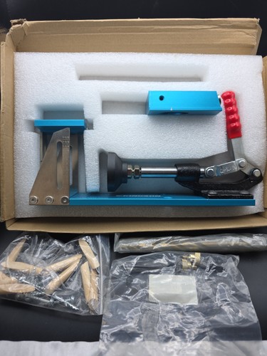 Kit maschera con foro