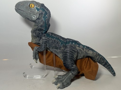 Jurassic world realfx baby - world,