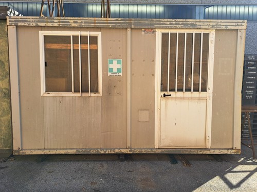 Container monoblocco