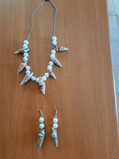 Collana  e Orecchini Fatti A Mano Con Conchiglie  Vere Di Mare