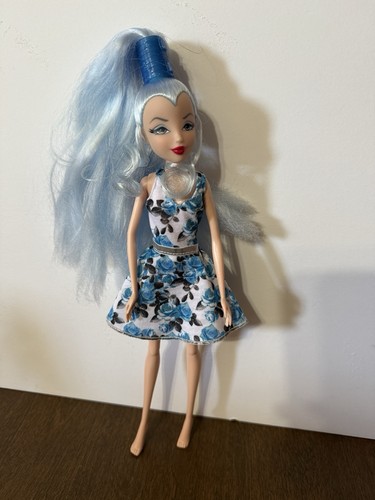 Winx club icy good - icy, bambola