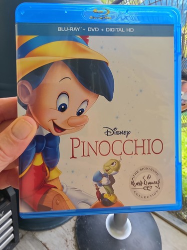 Pinocchio the signature - (the,