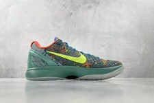 Nuove scarpe da ginnastica NK