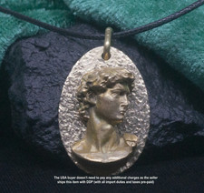 Collana in bronzo Statua di