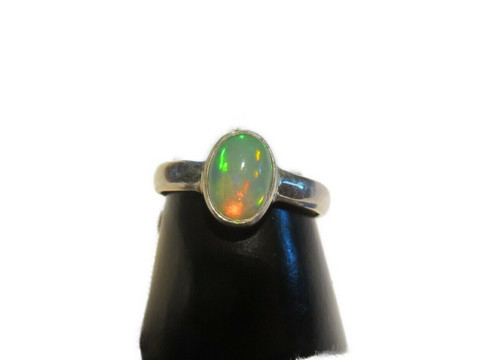 Anello opale pregiato misura