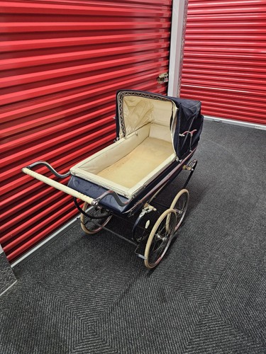 Carrozzina passeggino vintage