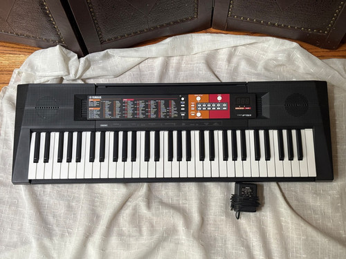 Yamaha psr f51 - 61, key