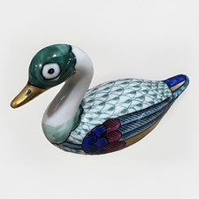 Graziosa statuina a rete fatta