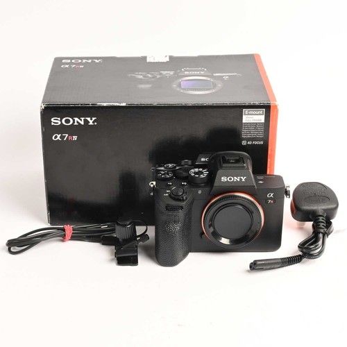 Sony alpha 61 - iv, 61,0