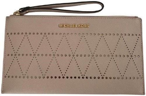 Pochette nuova con etichette